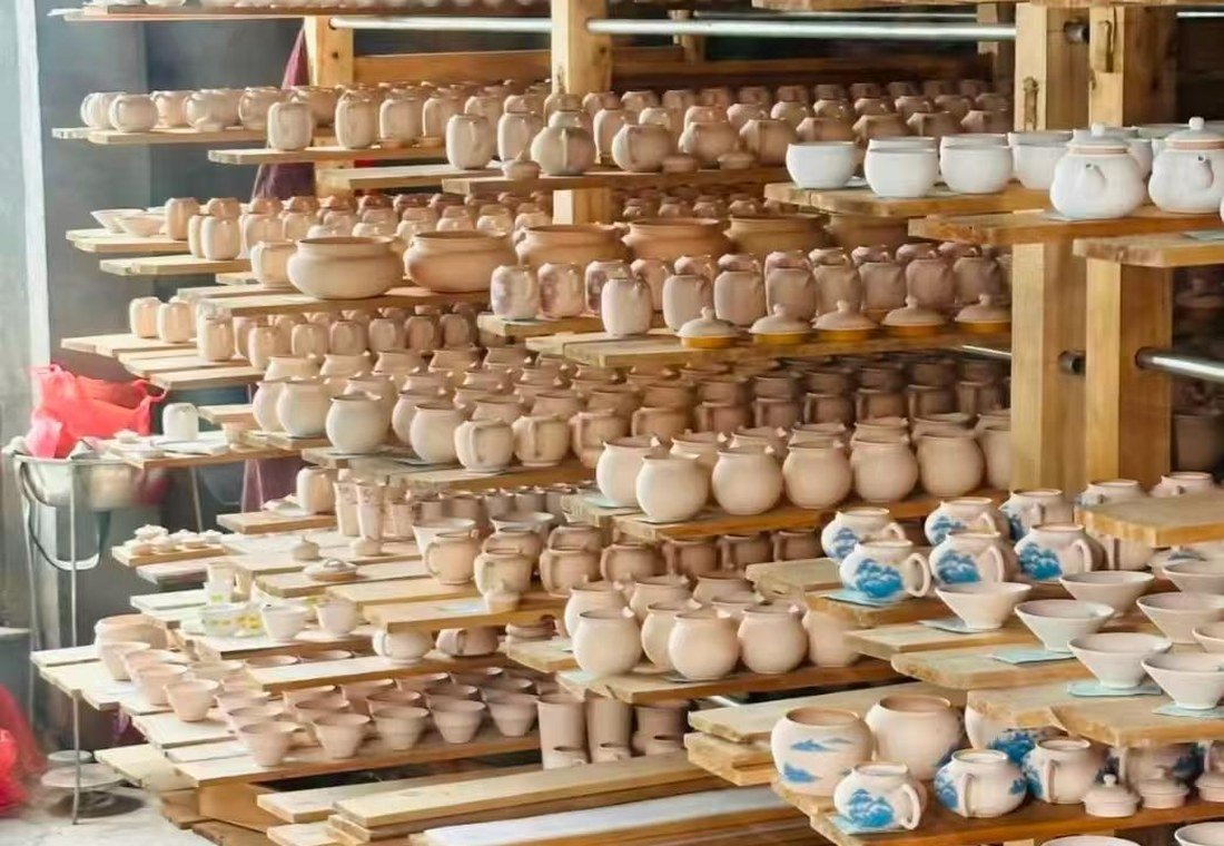 Producción de cerámica en fábrica LozaPro Huairen